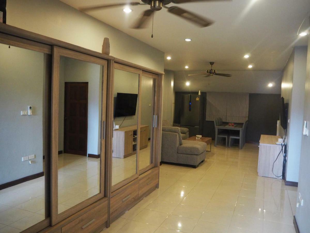 צ'אלונג Beautiful 3 Bedroom Garden Villa מראה חיצוני תמונה