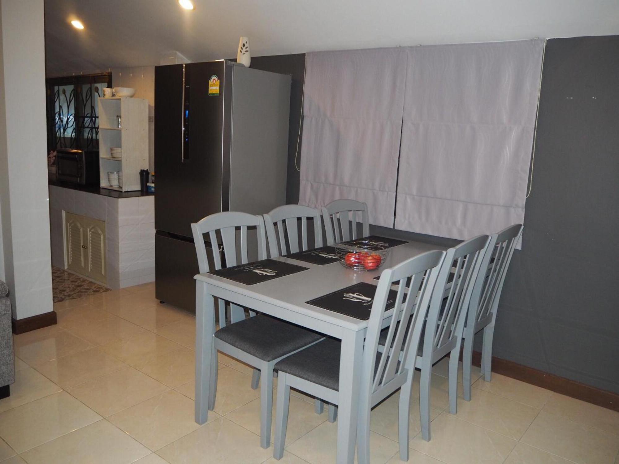 צ'אלונג Beautiful 3 Bedroom Garden Villa מראה חיצוני תמונה